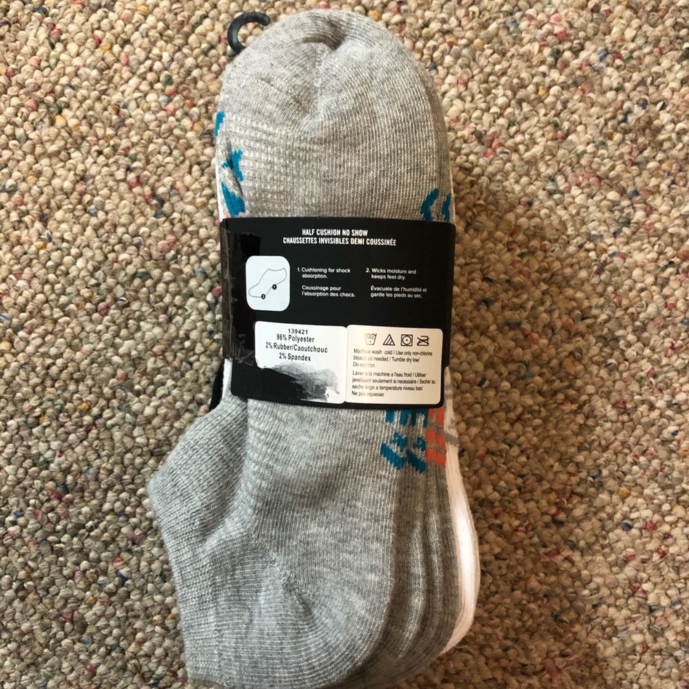 🆕 Converse Half Cushion Socks 6 Pack - Picture 5 of 8